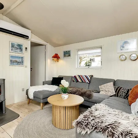 5 Person Holiday Home In Karrebaeksminde-By Traum *